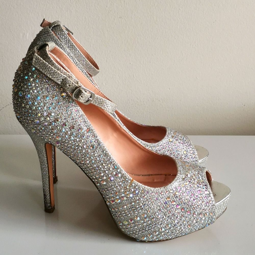 Dream Pairs Embellished Heels Shoes